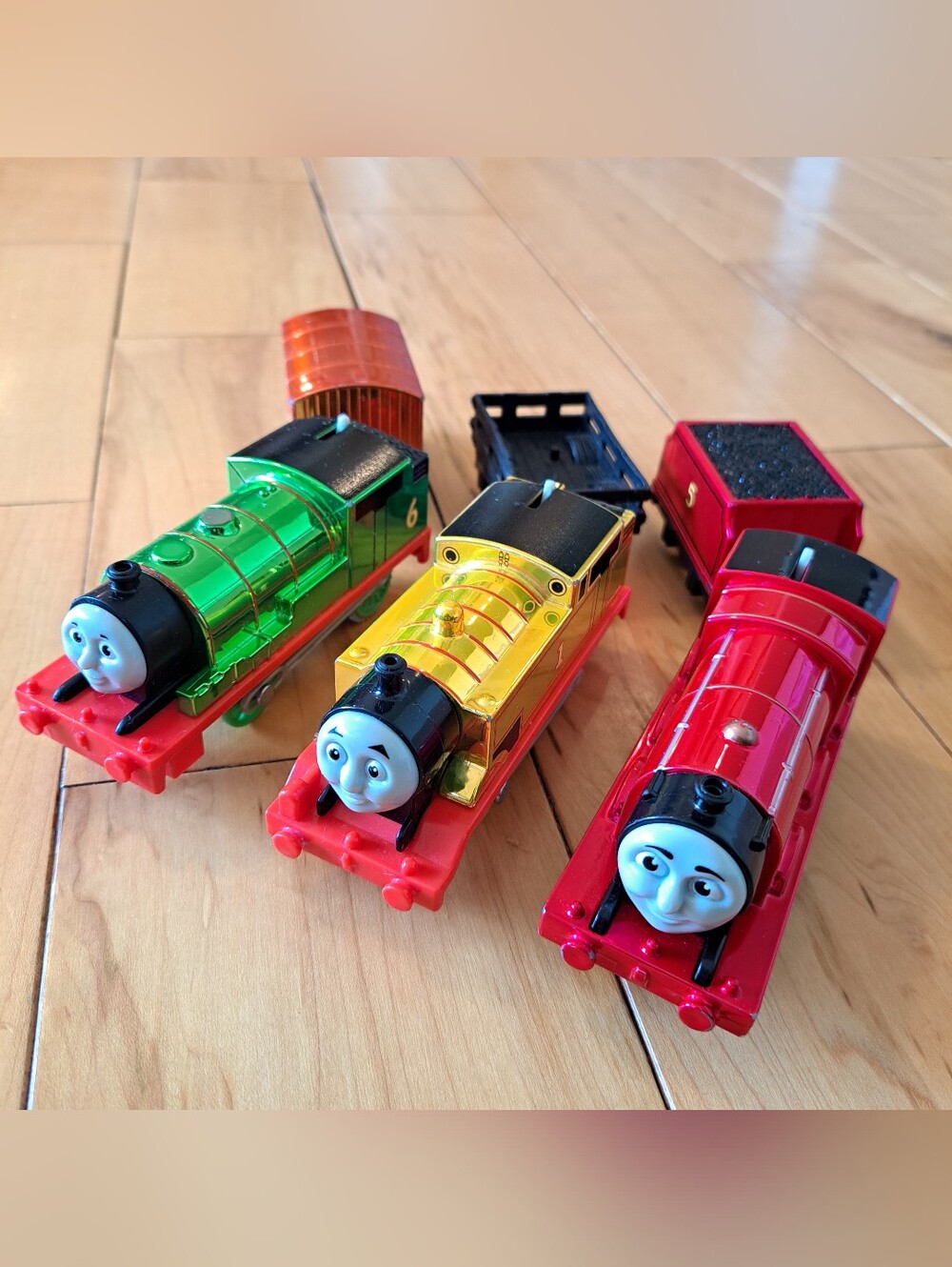 HTF! GOLDEN THOMAS, METALLIC JAMES & PERCY! Thomas Train Motorized Trackmaster
